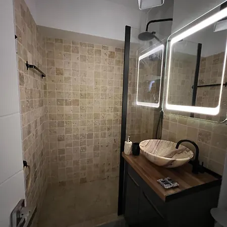 Casa Matei, Rezerva Acum Ultracentral, Design Interior Pe Comanda, Foarte Curat, Toate Dotarile - Filtru Apa Rece, Fierbinte, Self Check In Apartment Craiova