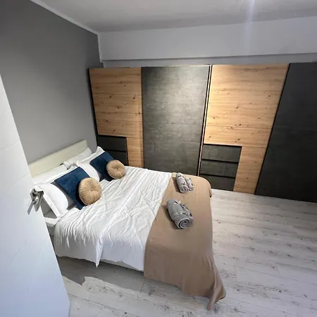 Casa Matei, Rezerva Acum Ultracentral, Design Interior Pe Comanda, Foarte Curat, Toate Dotarile - Filtru Apa Rece, Fierbinte, Self Check In * Craiova